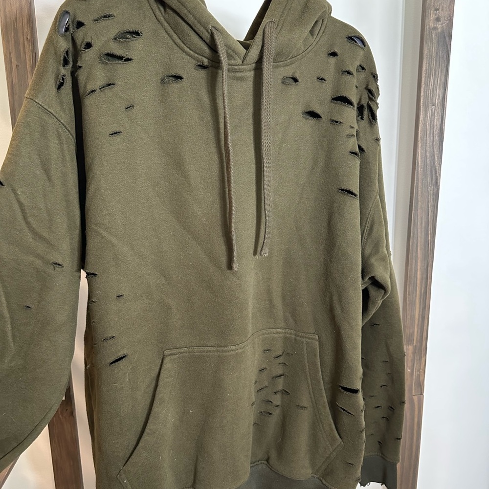 EPTM Distressed Men's Hoodie